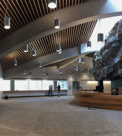 akustik-ahsap-baffle-linear-tavan-sistemleri