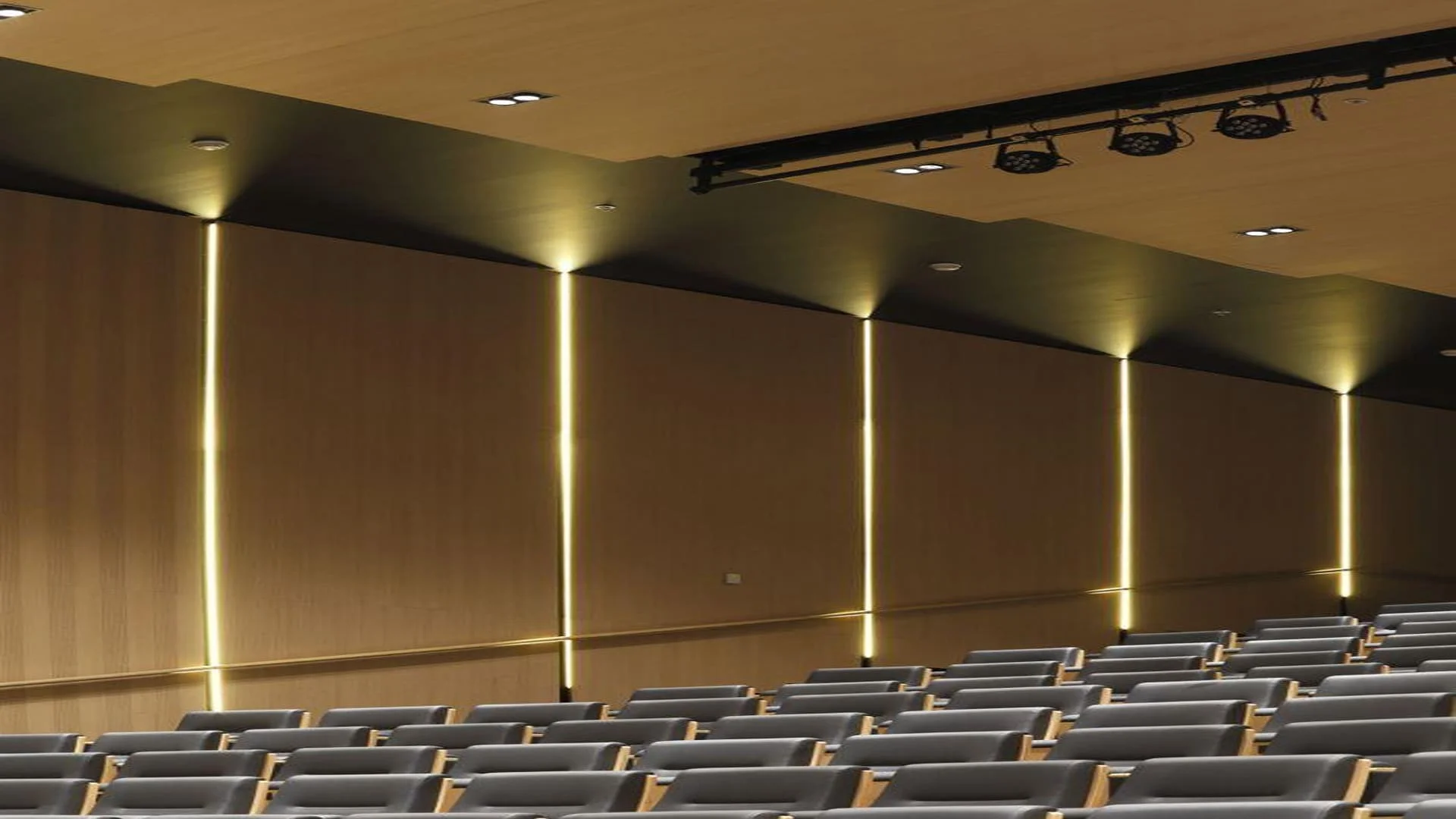 auditorium 13